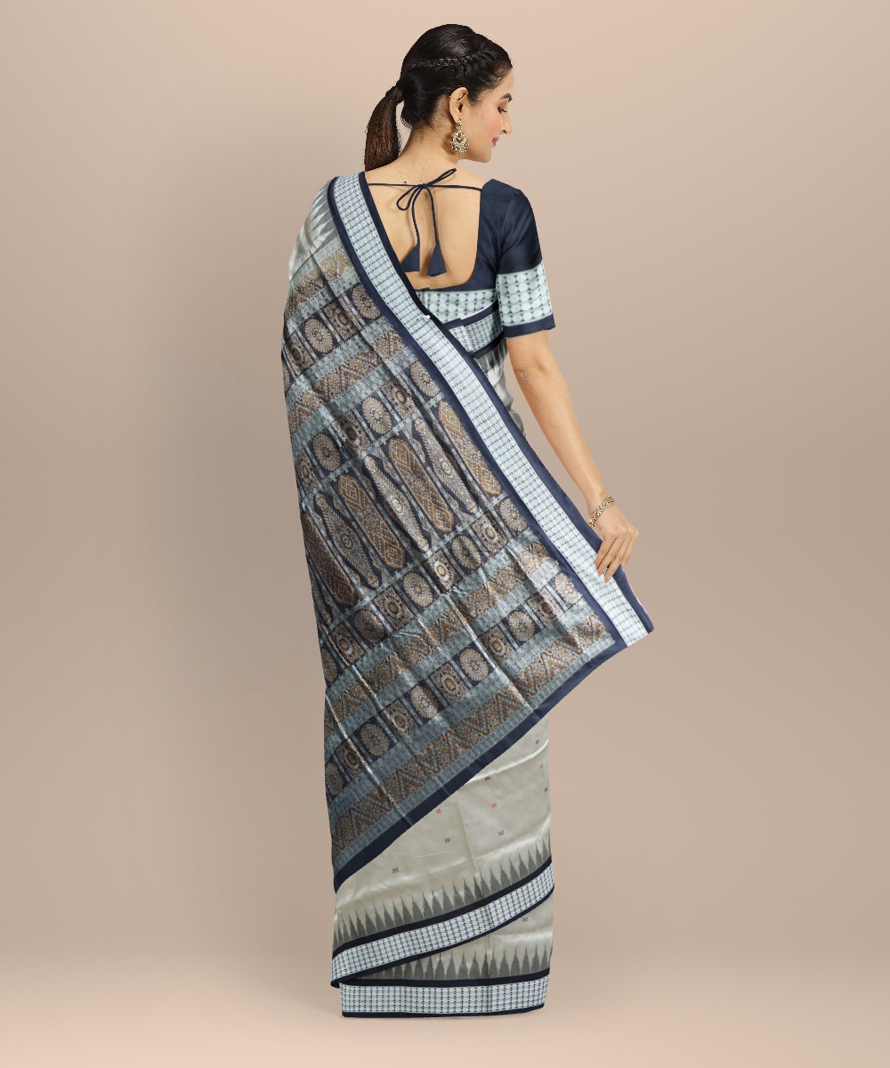 TRI3D__A-BO-985__cotton_set321_shubhi_drape2_back1_tassels__2026-5-13-14-10-25__1000X1200