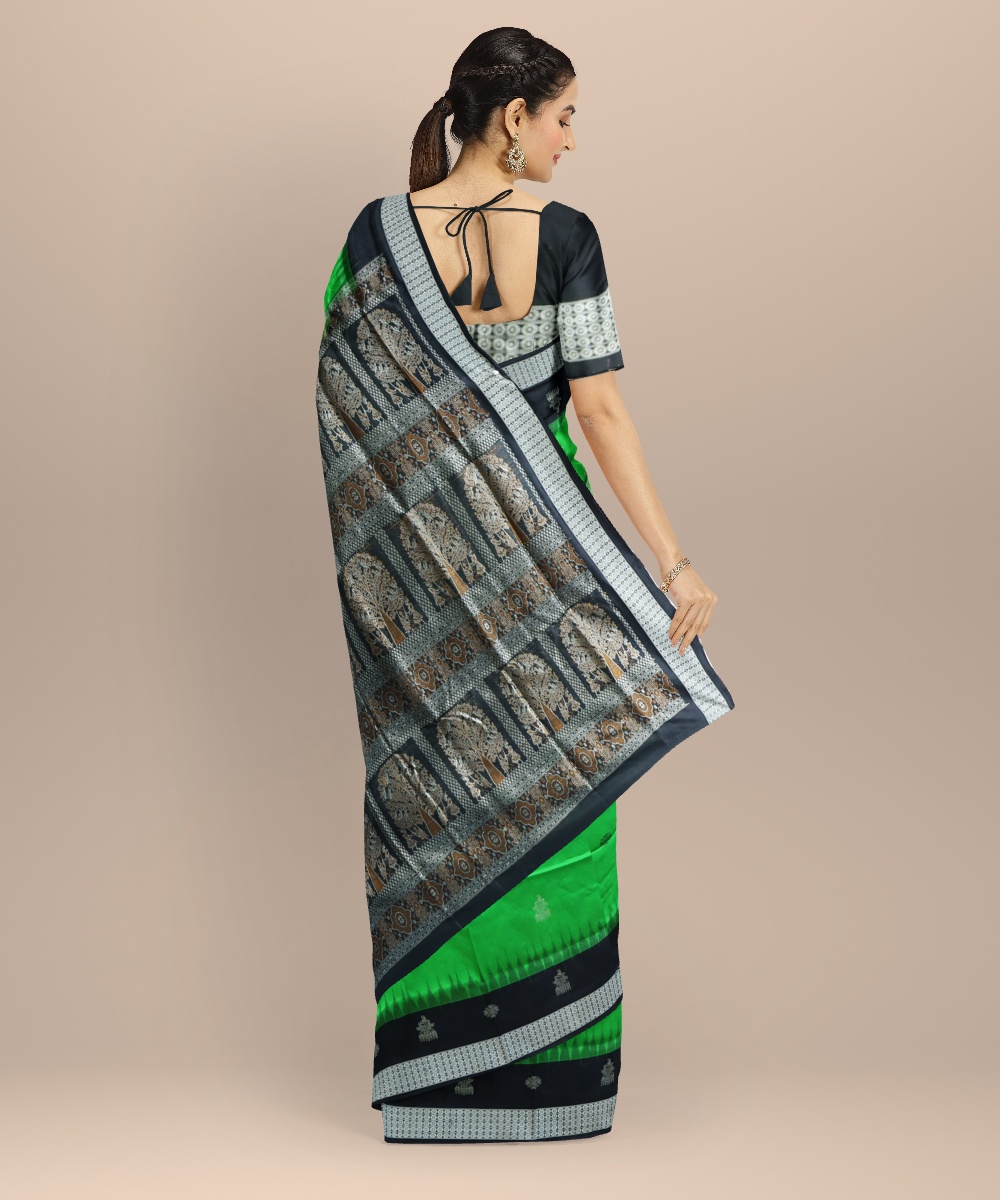 TRI3D__A-BO-987__cotton_set321_shubhi_drape2_back1_tassels__2026-5-13-14-22-16__1000X1200